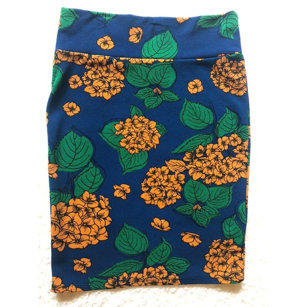 Women's Lula Roe Pencil Skirt